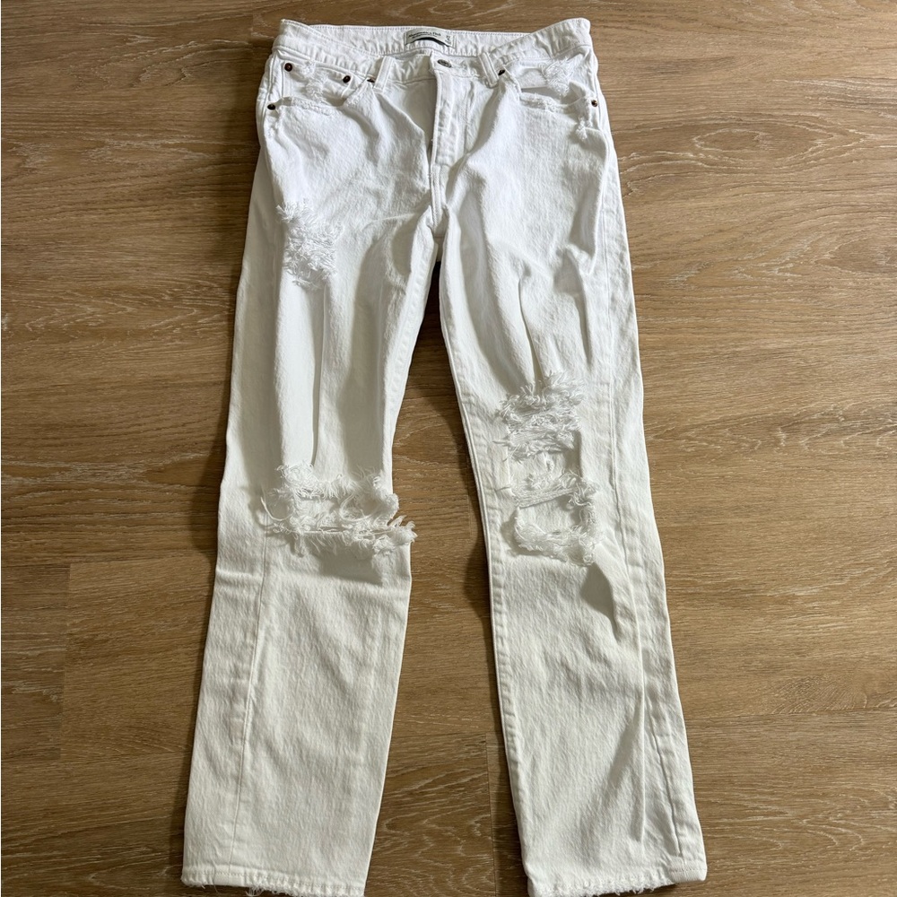 White boyfriend mid rise jeans